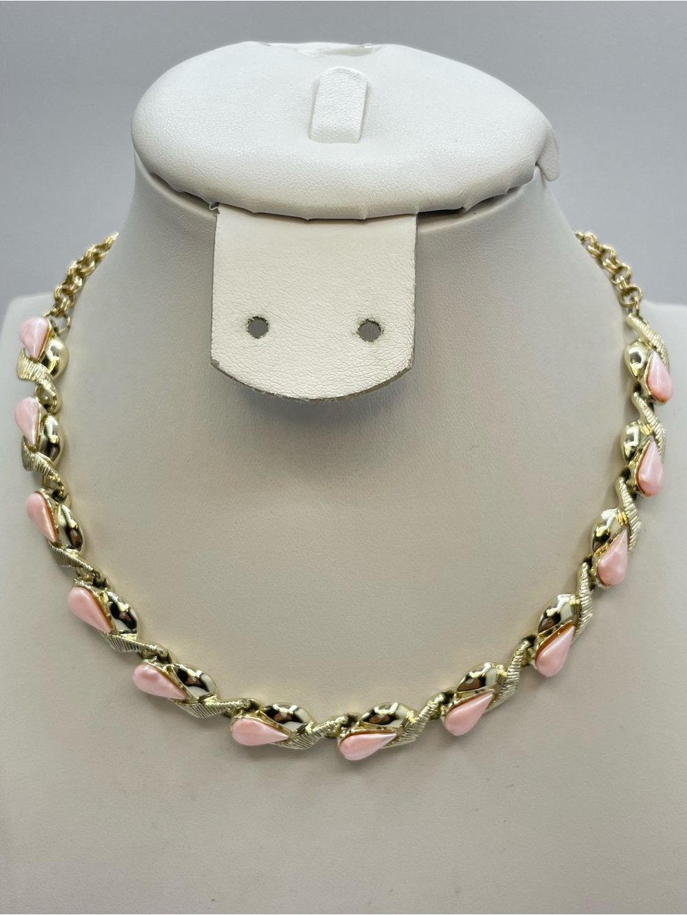Vintage Gold Tone Pink Cabochon Tennis Necklace Elegant Statement Boho Chic